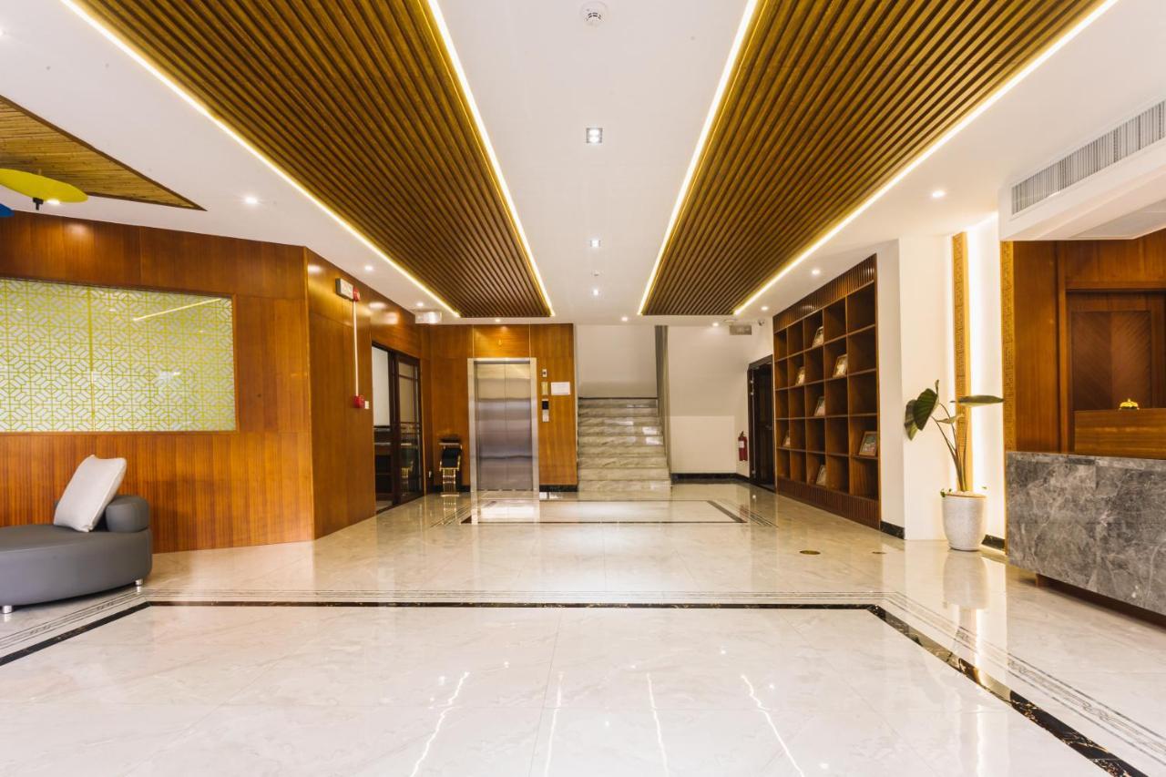 Thapae Twins Hotel Chiang Mai Exterior photo